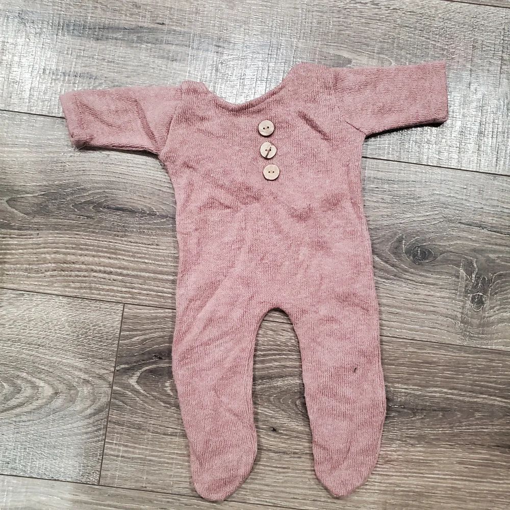 Newborn Photoshoot Outfit Cozy Pink Kids Footie with Buttons